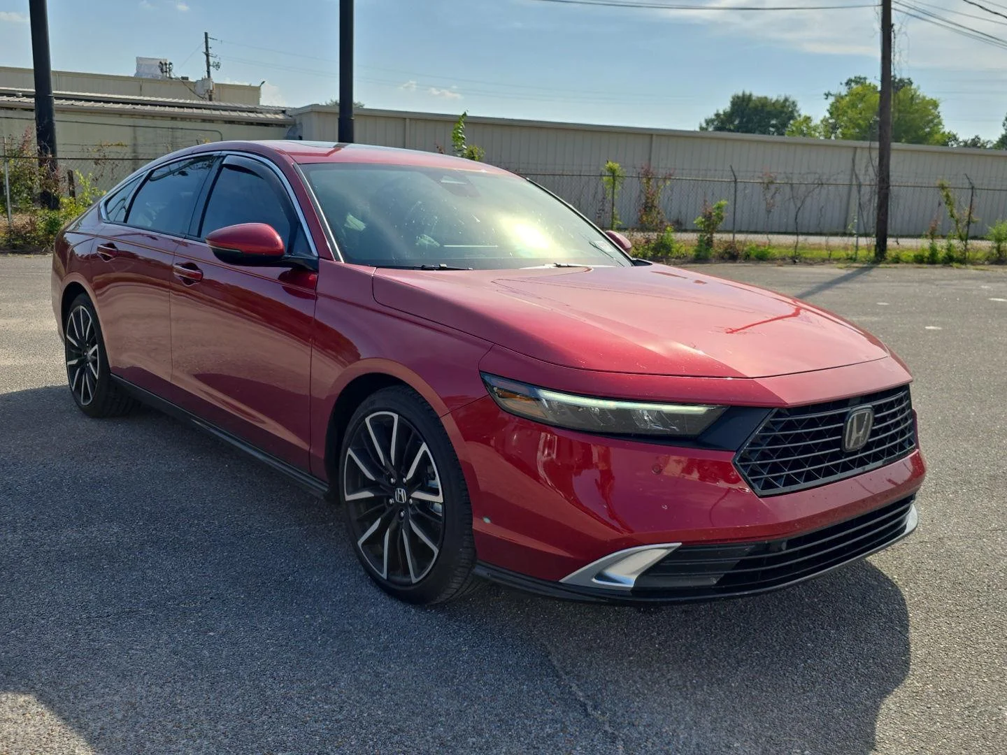 2023 Honda Accord Hybrid Touring's photo