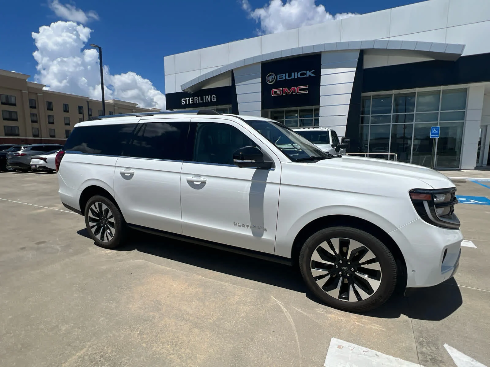 2025 Ford Expedition MAX Platinum
