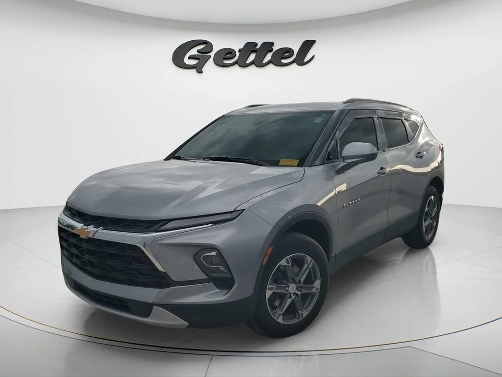 Used 2023 STERLING GRAY METALLIC Chevrolet LT image 1