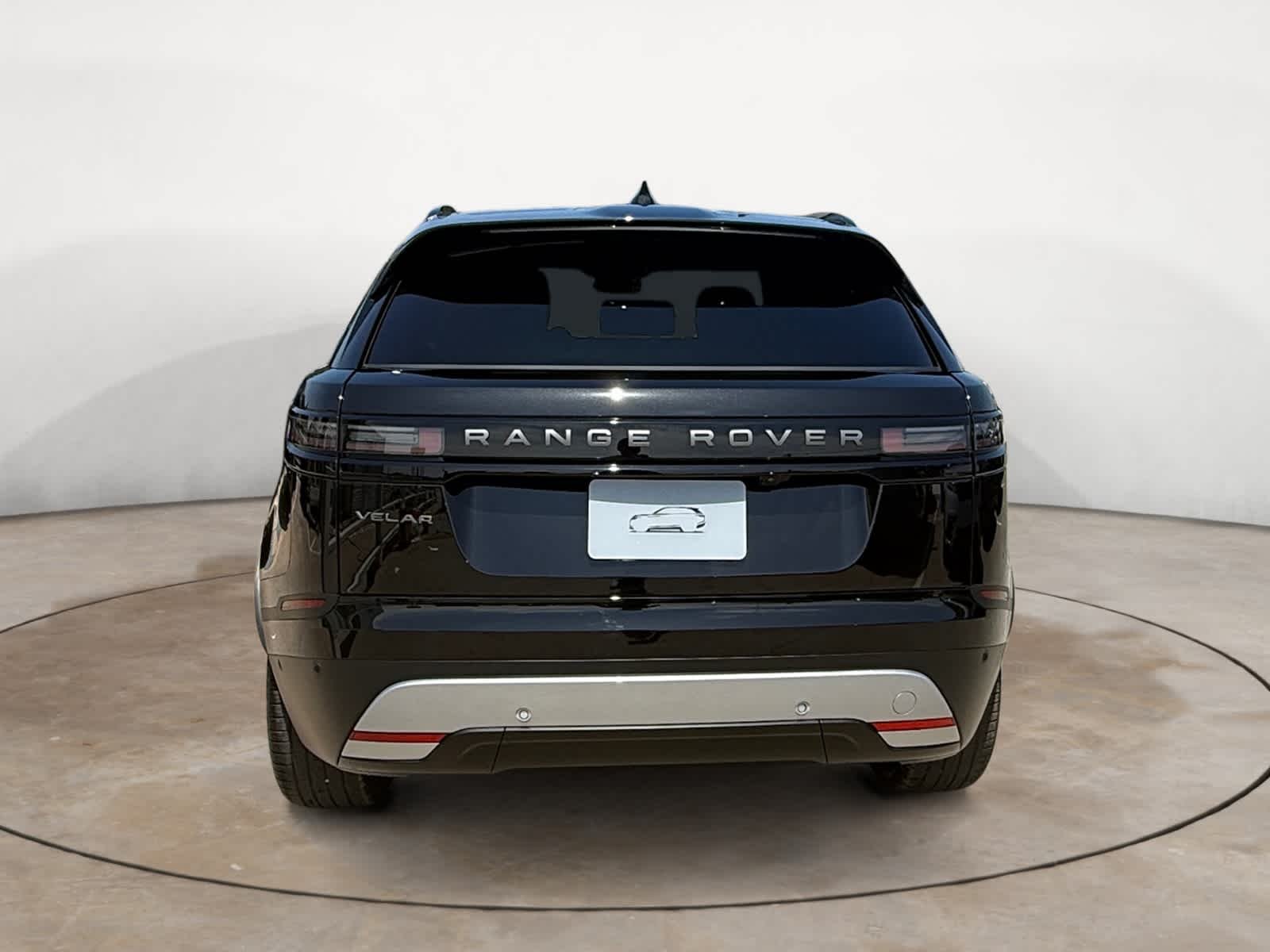 New 2026 Santorini Black Land Rover S image 4