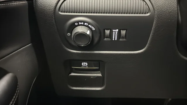 New 2026 High Gloss Black Exterior Paint Jeep Limited Reserve image 32