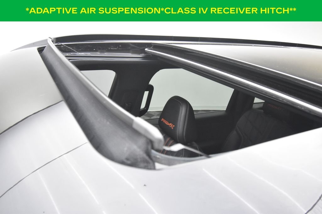 Used 2026 Alpine Metallic/Super Blk Nissan PRO-4X image 17