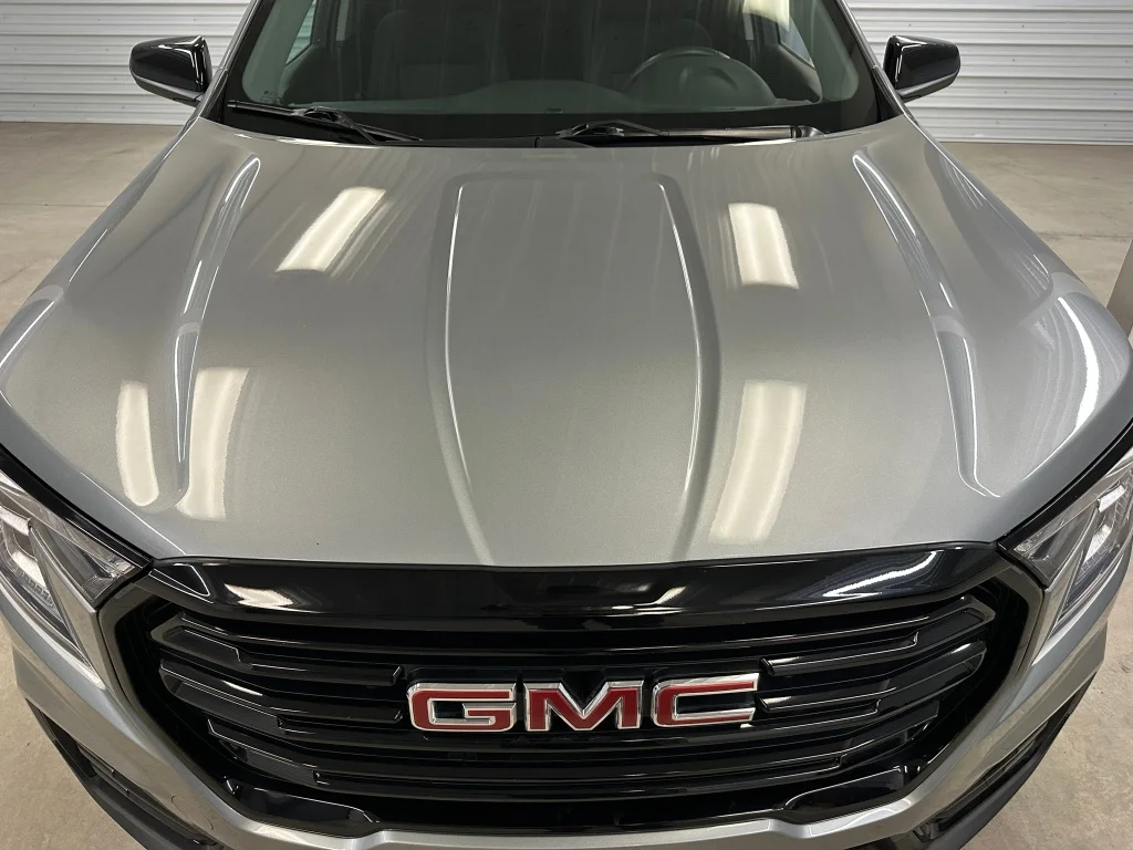 Used 2023 Sterling Metallic GMC SLE image 40