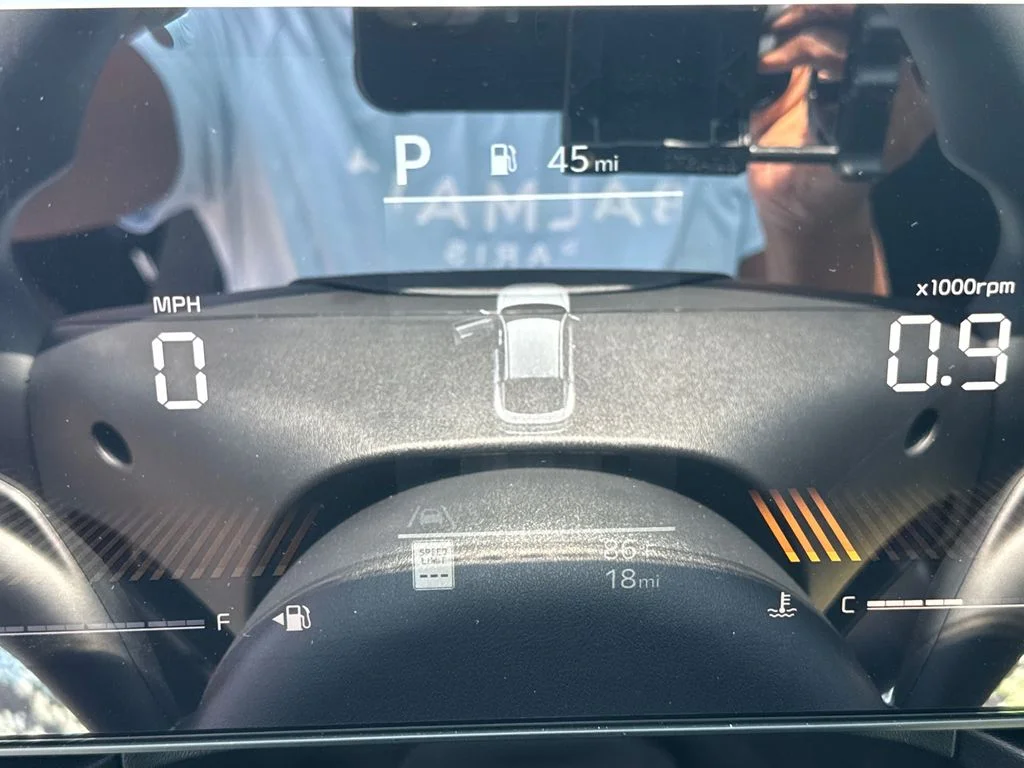 New 2026 Snow White Pearl Kia LXS image 27
