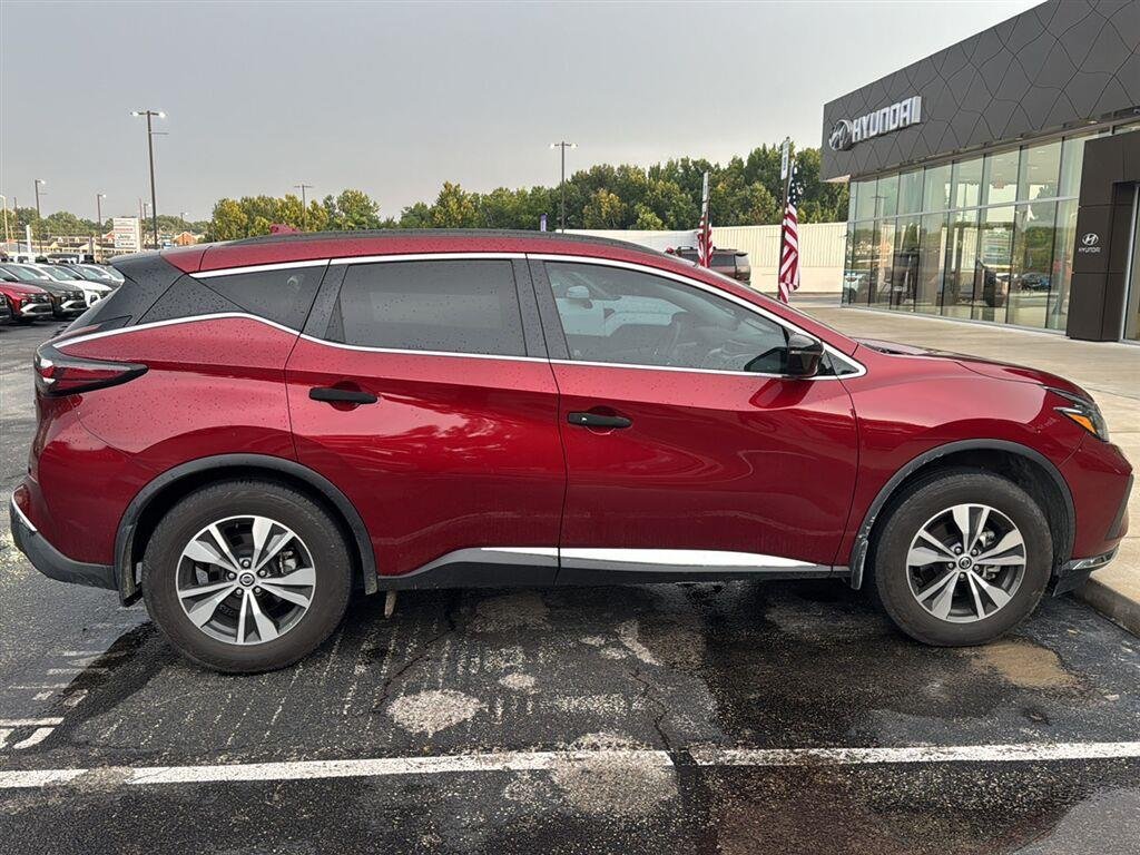 Used 2022 Scarlet Ember Tintcoat Nissan SV image 6
