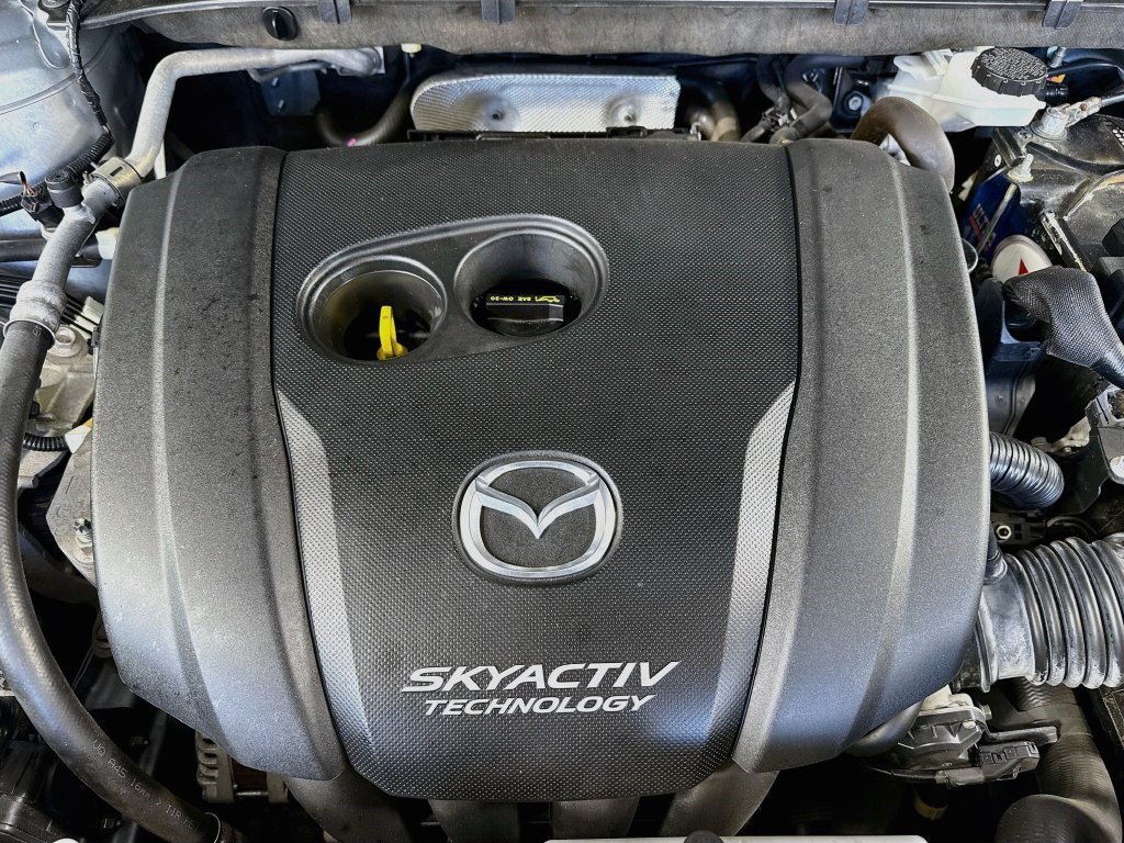 Used 2019 Sonic Silver Metallic Mazda Sport image 35