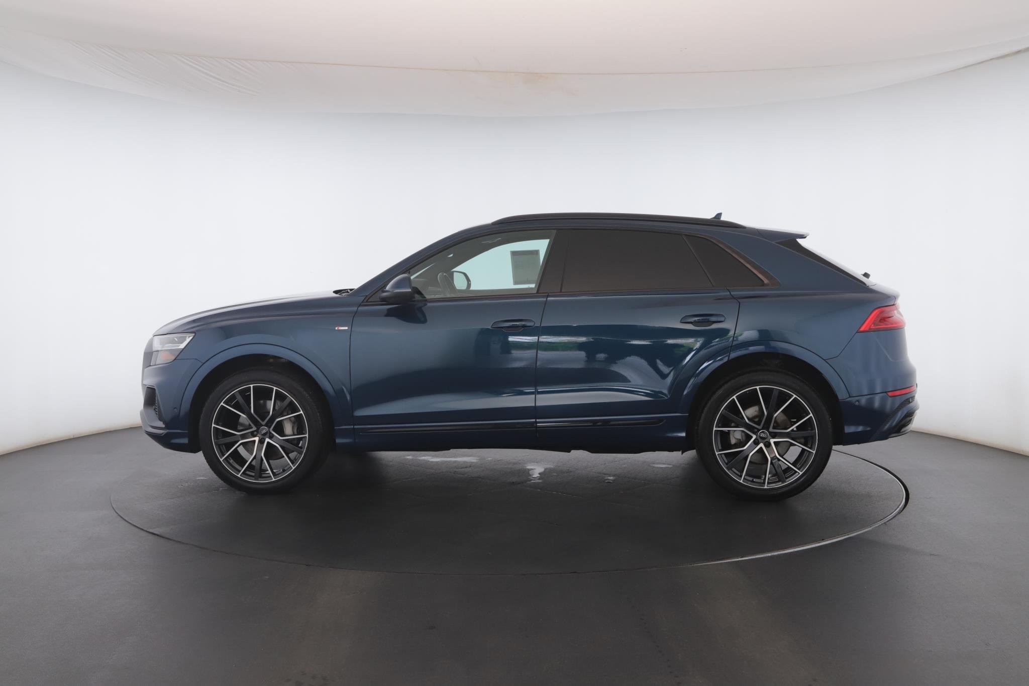Used 2019 Galaxy Blue Metallic Audi Premium Plus 55 TFSI quattro image 22