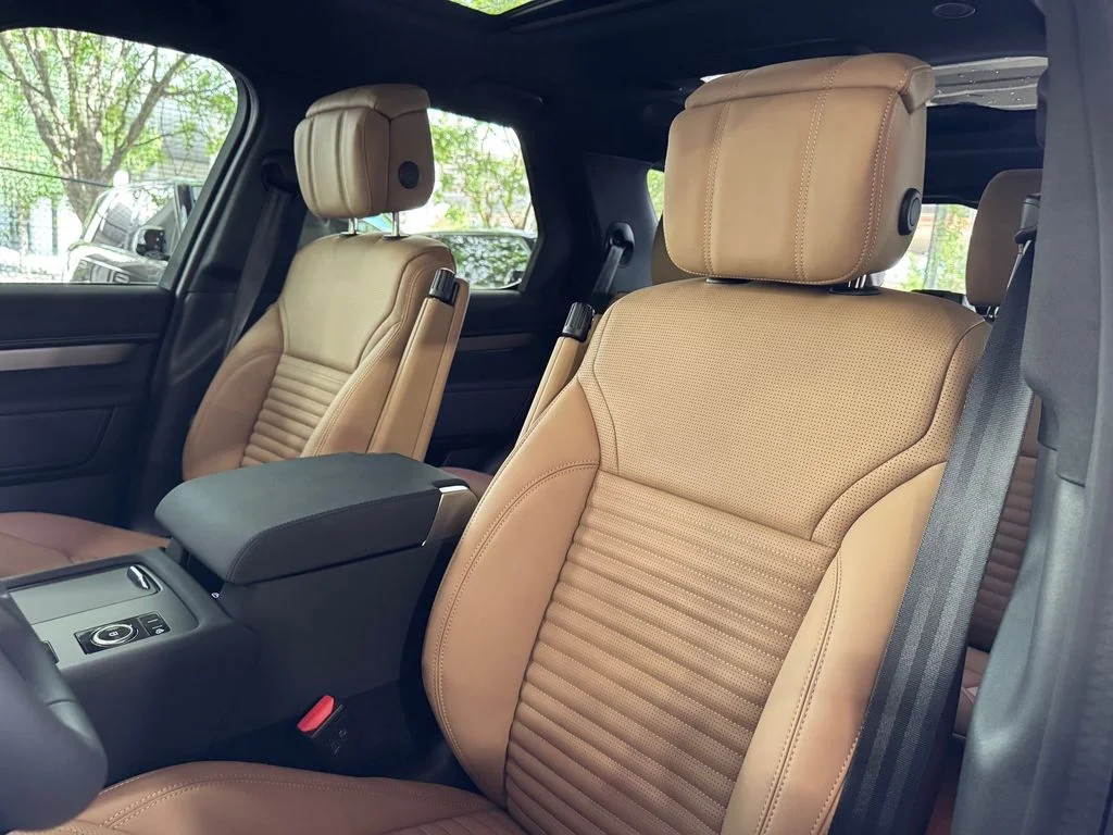 New 2026 Black Land Rover Gemini Edition image 9