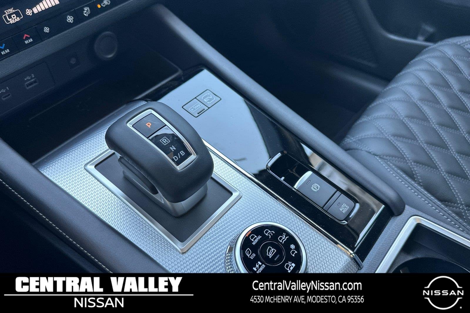 New 2026 Moonrock Gray Nissan Platinum image 23