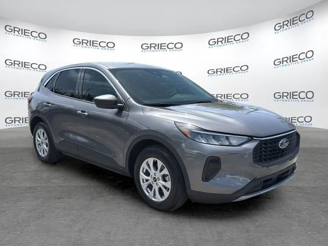 Used 2024 Gray Ford Active image 1