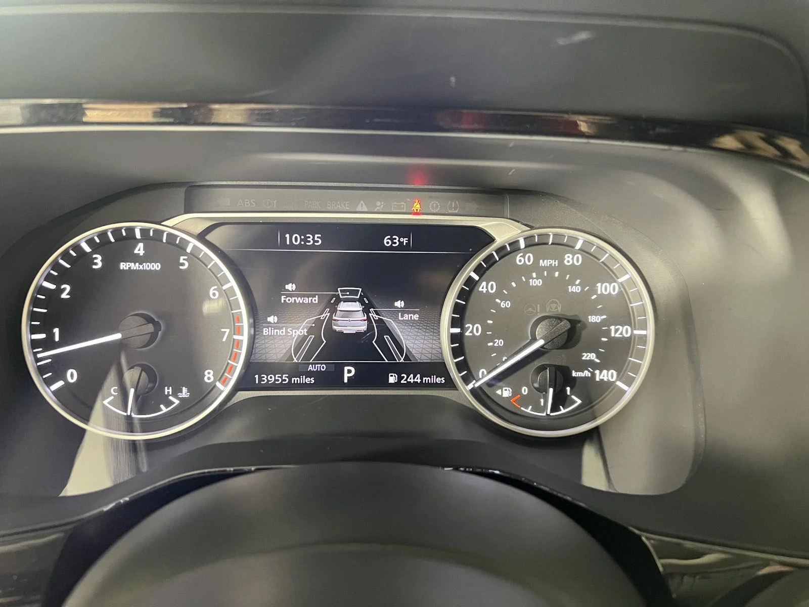 Used 2025 Everest White Pearl Tricoat Nissan SL image 16