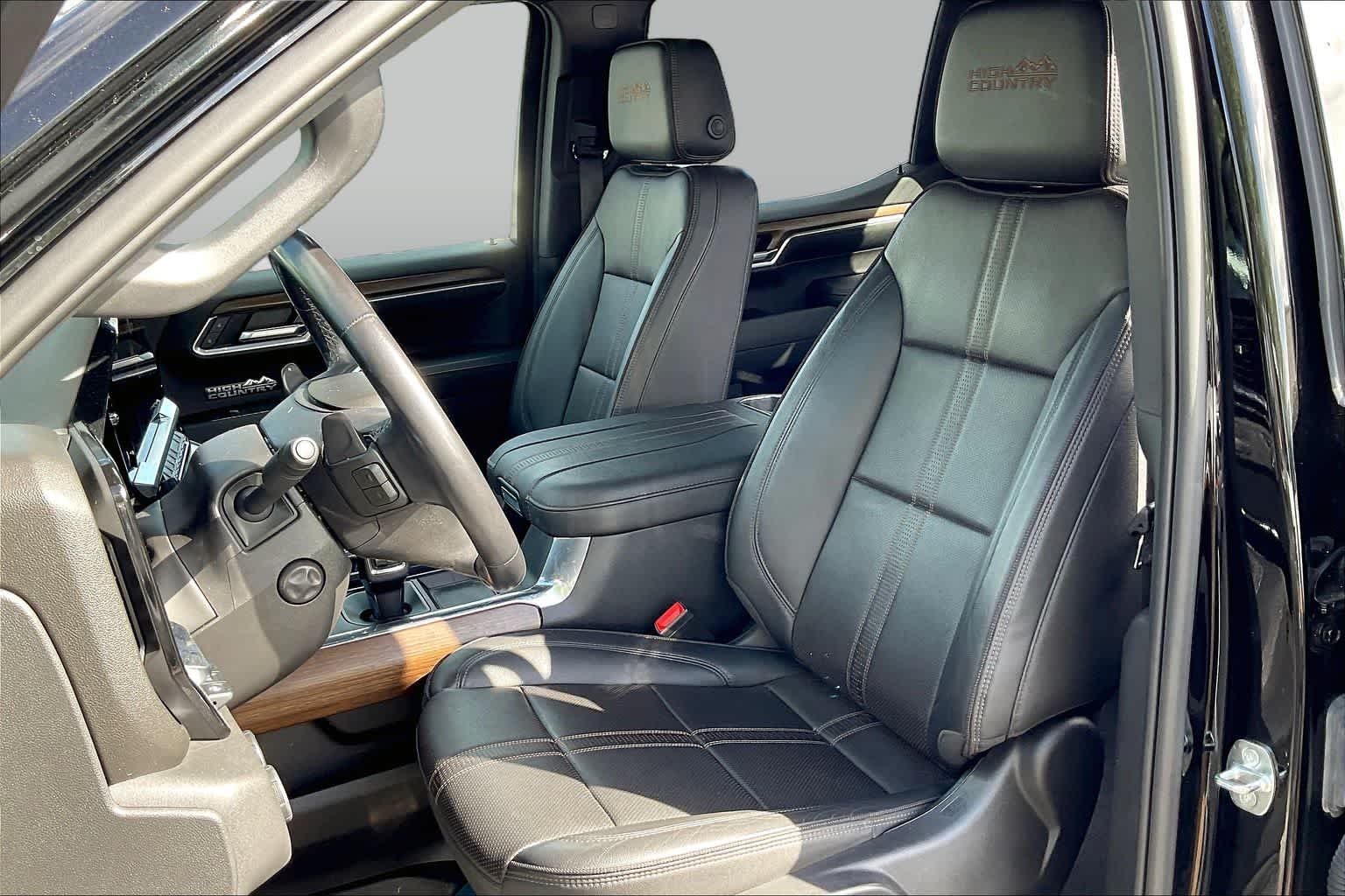 Used 2023 Black Chevrolet High Country image 24