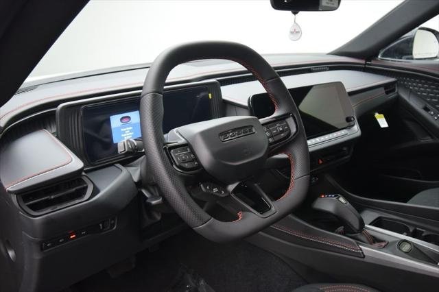 New 2026 White Knuckle Exterior Paint Dodge R/T image 44