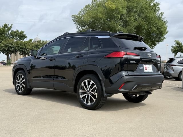 Used 2025 Black Toyota XLE image 3