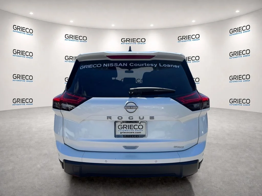 Used 2025 White Nissan S image 3