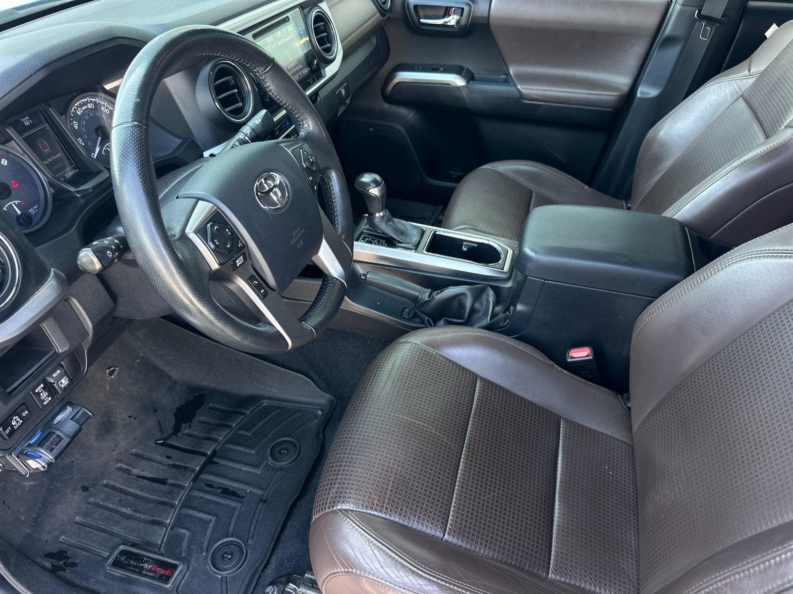 Used 2017 Super White Toyota Limited image 8