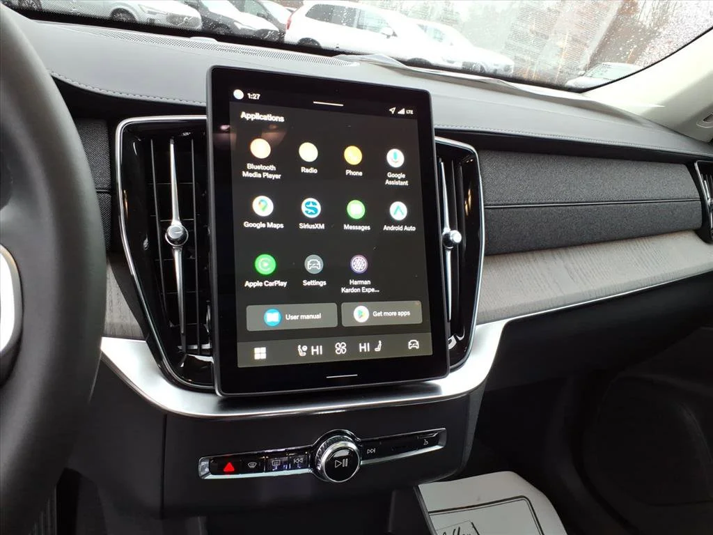 2026 Volvo XC90 Ultra - Photo 18