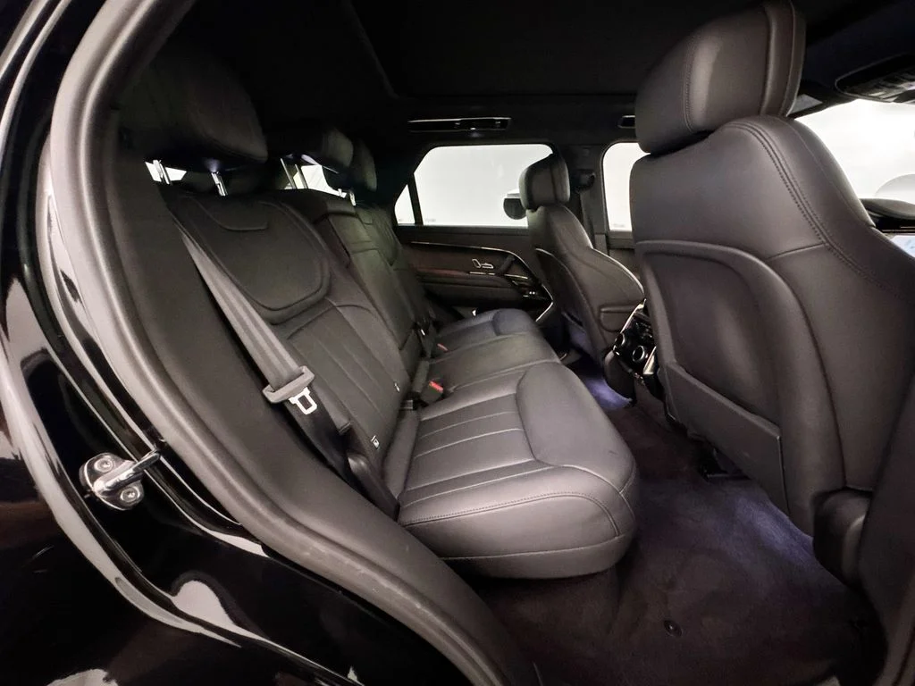 Used 2024 Black Land Rover Dynamic SE image 28