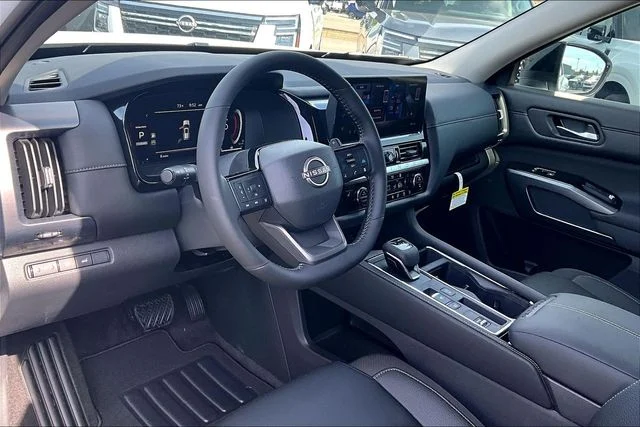 New 2026 Nissan Pathfinder SL 4D Sport Utility