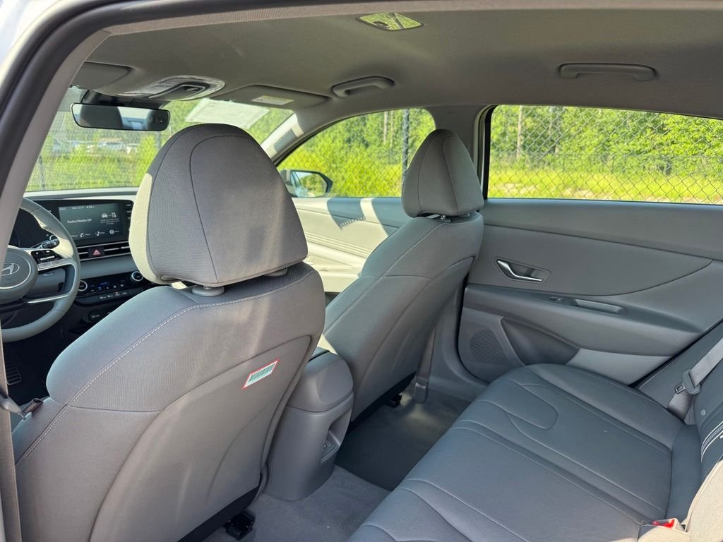 2026 Hyundai Elantra SEL Sport - Photo 18