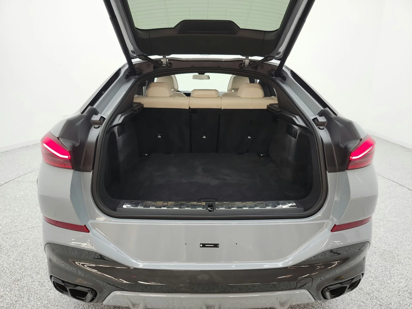 Used 2025 Brooklyn Grey Metallic BMW M60i Sports Activity Coupe image 30