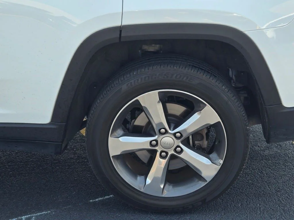 Used 2021 White Jeep Limited image 17
