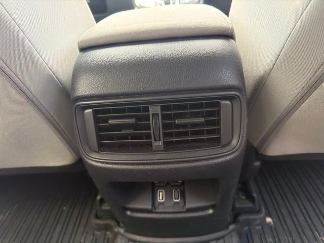 Used 2019  Honda EX image 26