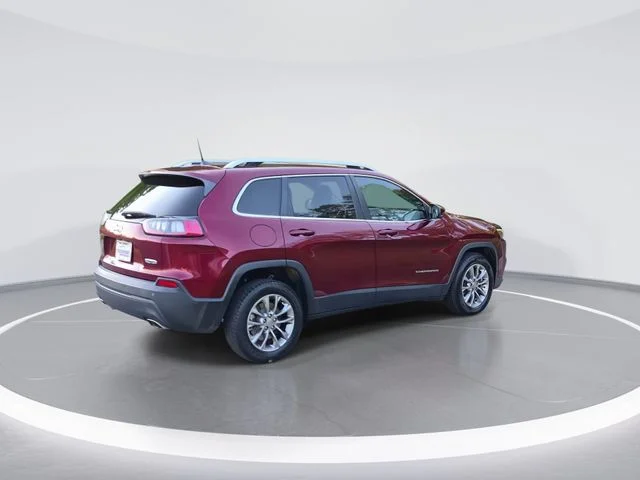 Used 2019 Red Jeep Latitude Plus image 8