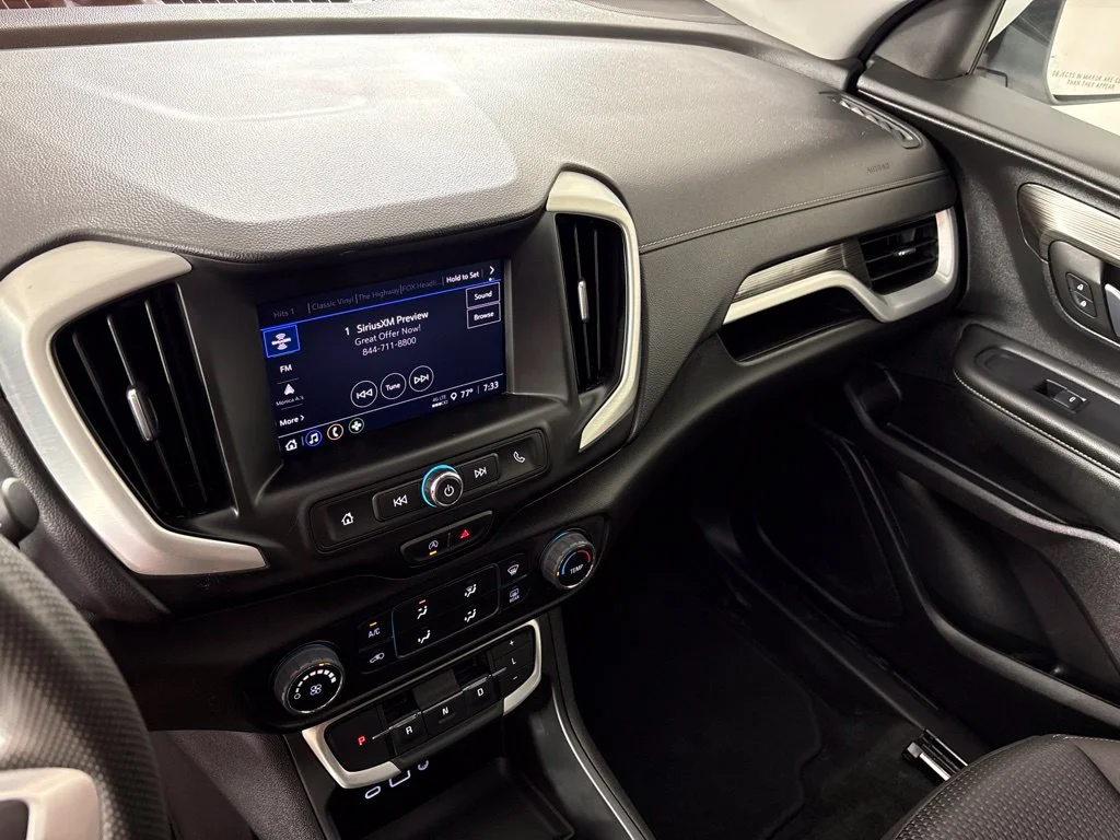 Used 2024 White GMC SLE image 30