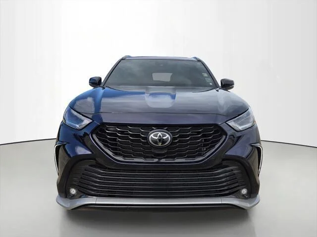 Used 2022 Blueprint Toyota XSE image 8