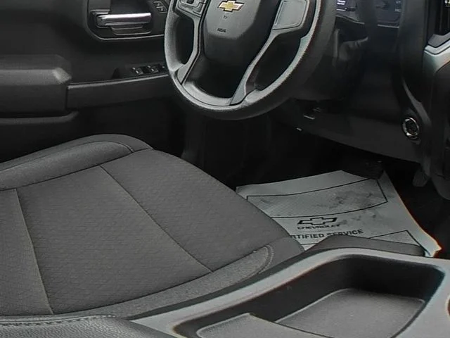 Used 2024 White Chevrolet Custom image 38