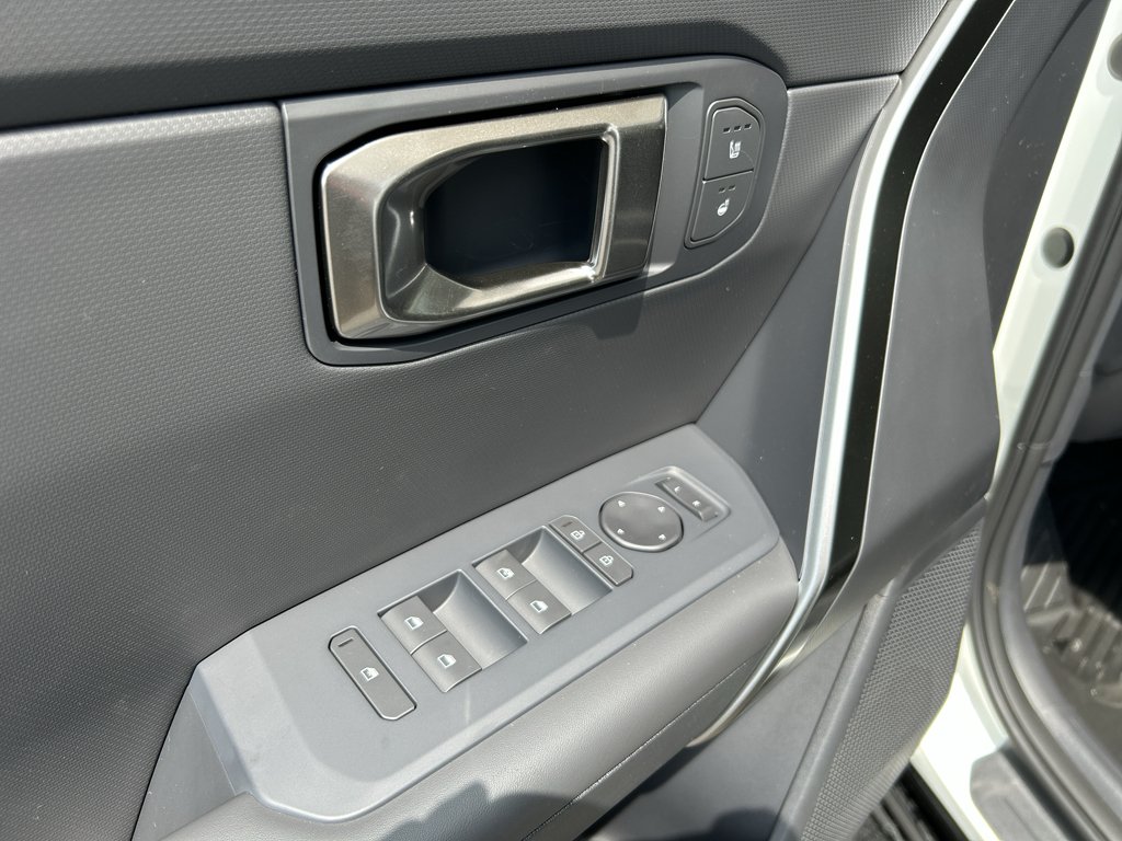 New 2027 Snow White Pearl Kia X-Line S image 18