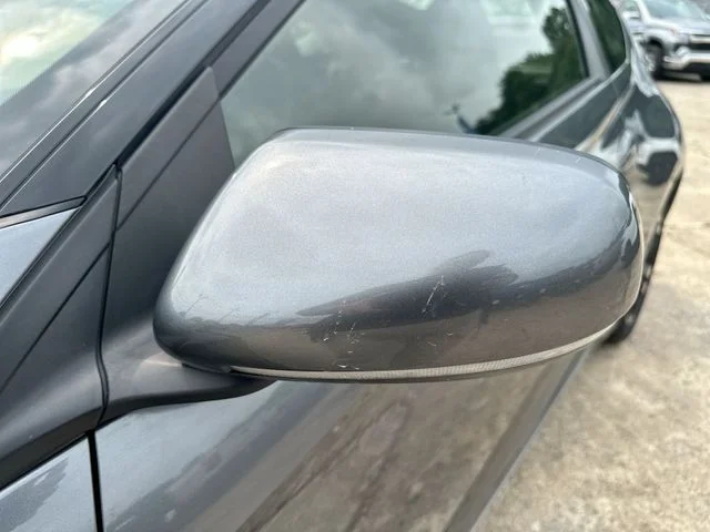 Used 2015  Honda Base image 48