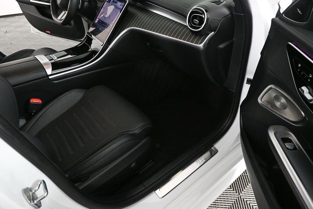 Certified Used 2023 MANUFAKTUR Moonlight White Metallic Mercedes-Benz C 300 image 21