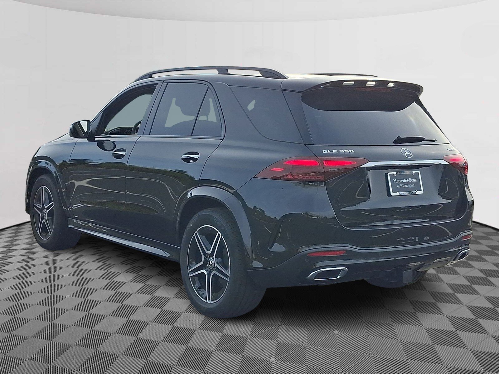 Used 2026 Obsidian Black Metallic - 197 Mercedes-Benz  image 4