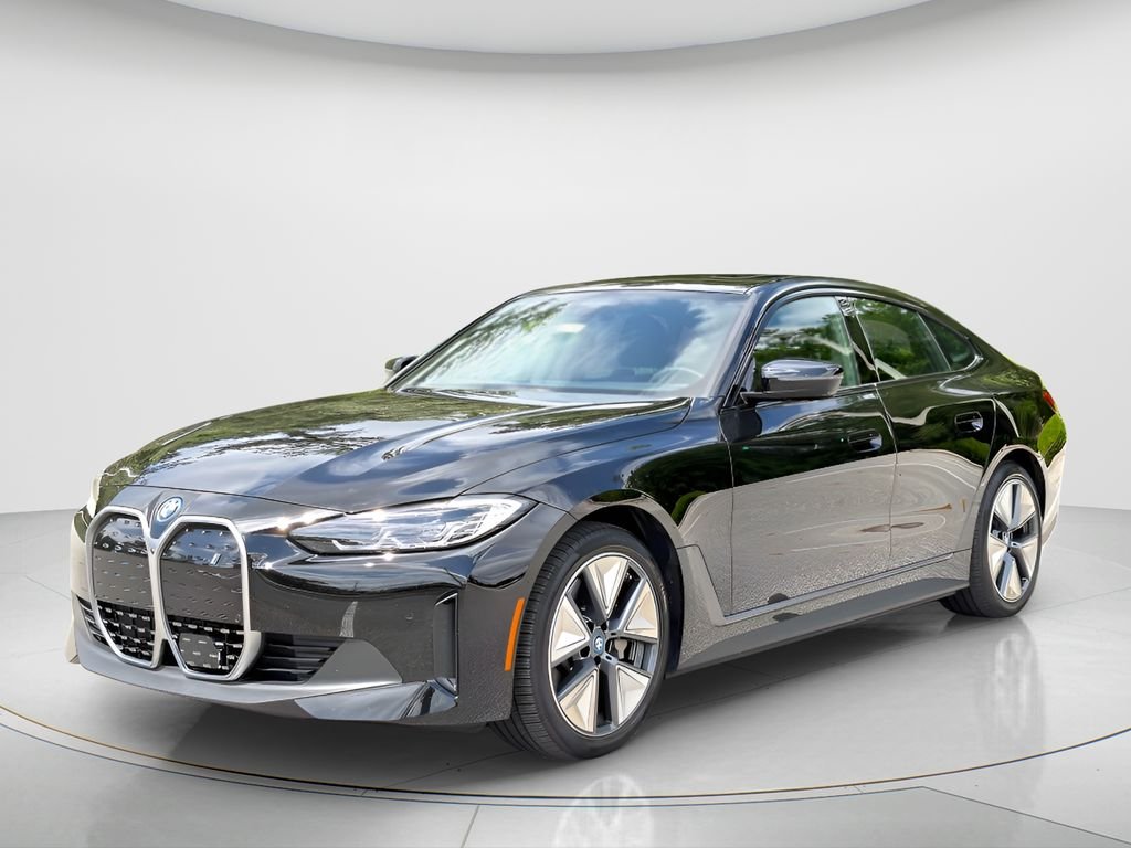2023 BMW i4 eDrive35's photo