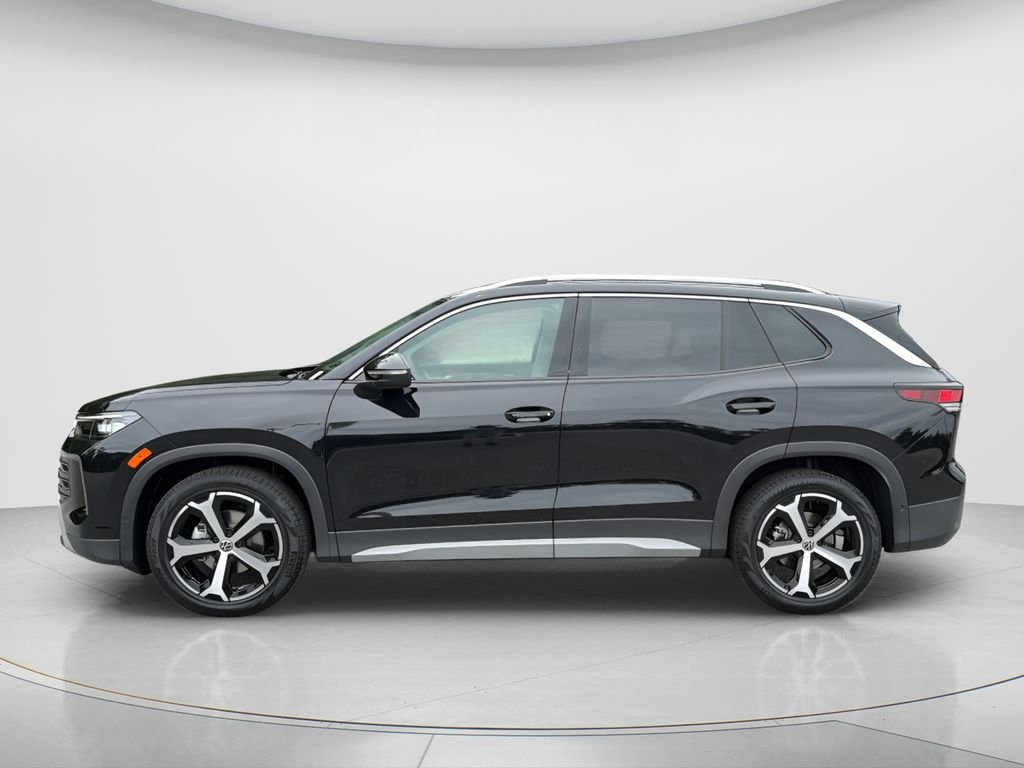 New 2026 Deep Black Pearl Volkswagen 2.0T SE image 3