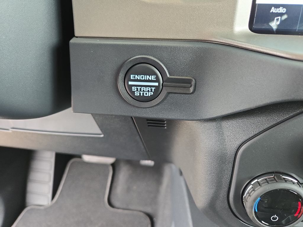 New 2026 Shadow Black Ford Outer Banks® image 21