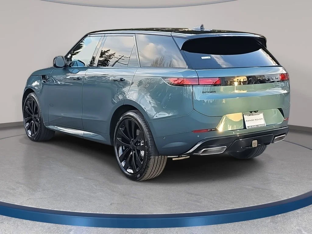 New 2026 Giola Green LAND ROVER Dynamic SE image 7