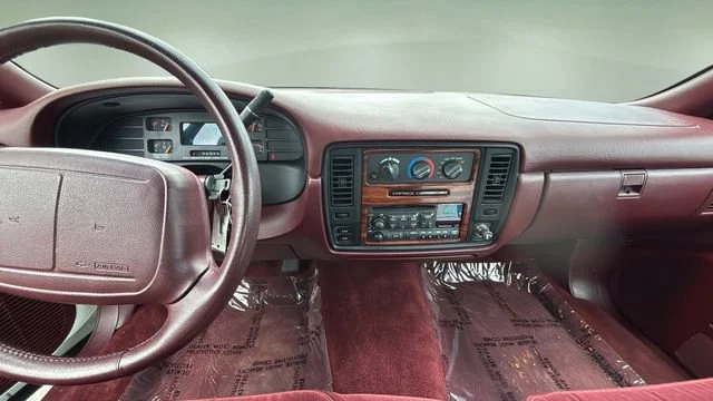 Used 1996 White Chevrolet 1SA Special Value Pkg image 11