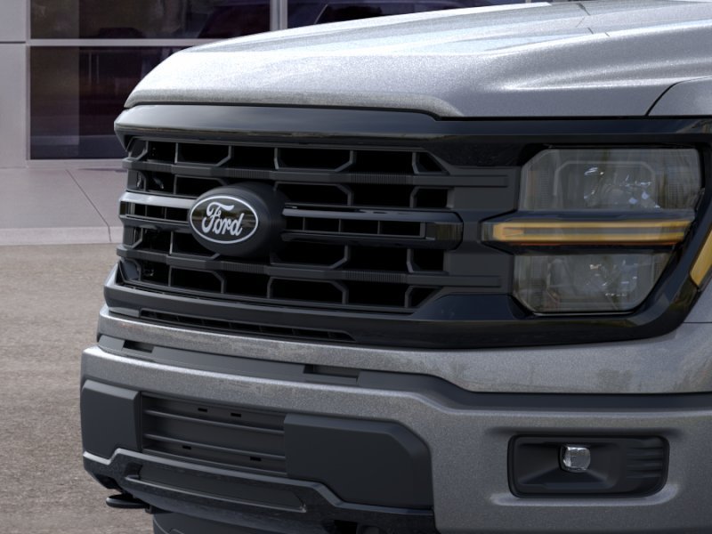 New 2026 Carbonized Gray Metallic Ford XLT image 39