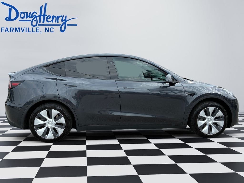 Used 2024  Tesla Long Range image 6