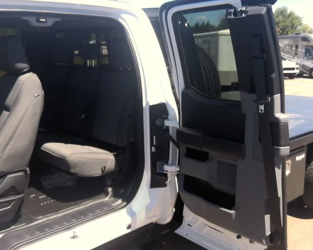 New 2026 Oxford White Ford XL image 14
