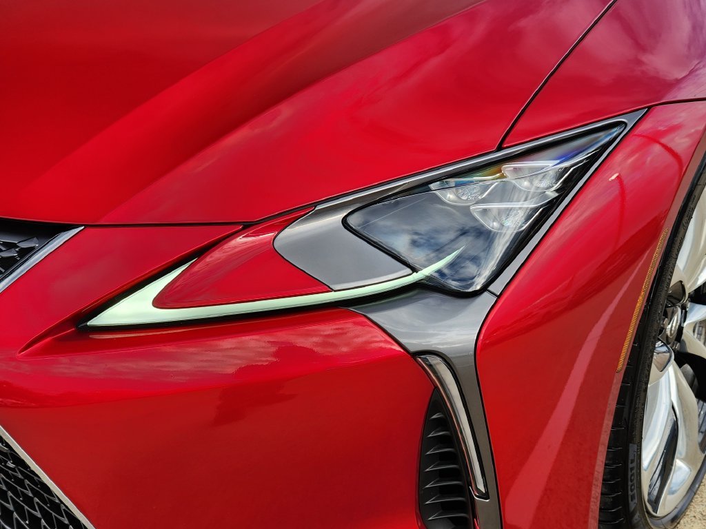 Used 2018 Infrared Lexus 500 image 9