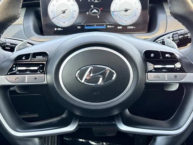 Used 2023 Green Hyundai Limited image 18
