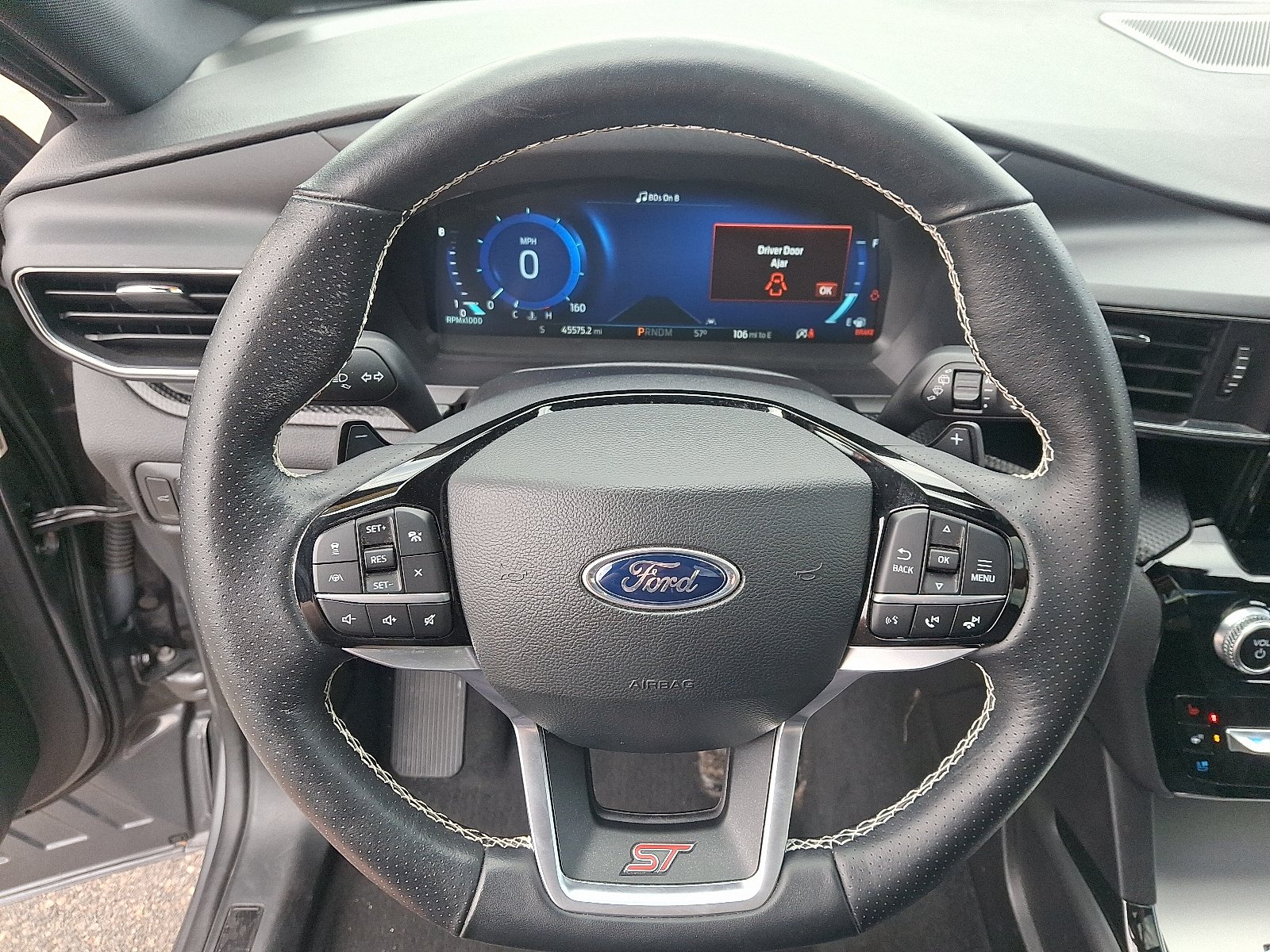 2022 Ford Explorer ST - Photo 20