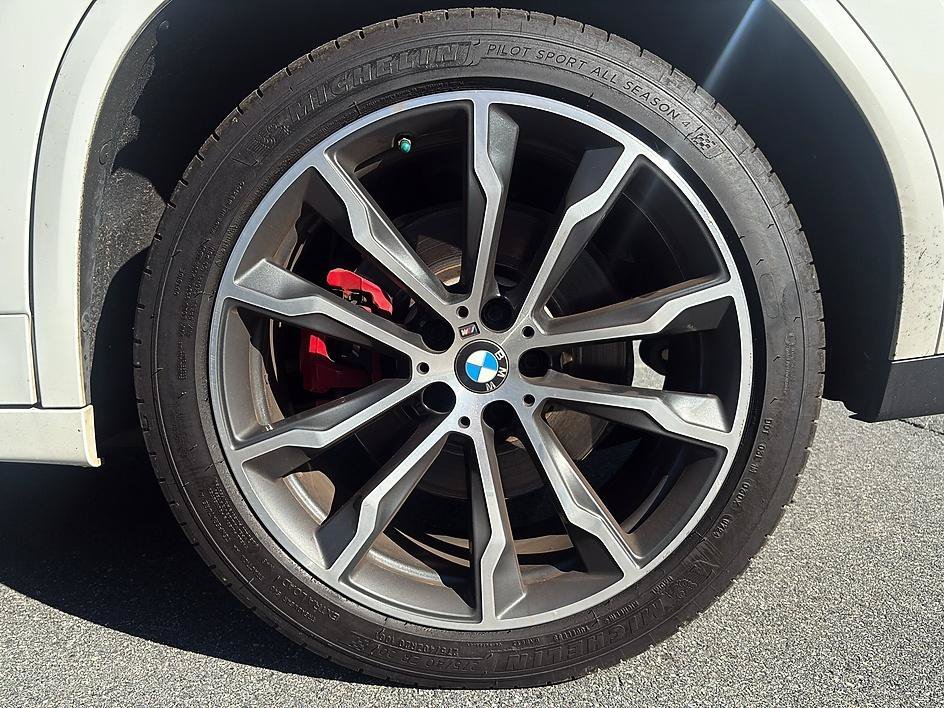 Used 2021 Alpine White BMW xDrive30i image 11
