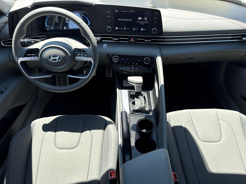 New 2026 White Hyundai SEL Sport image 10