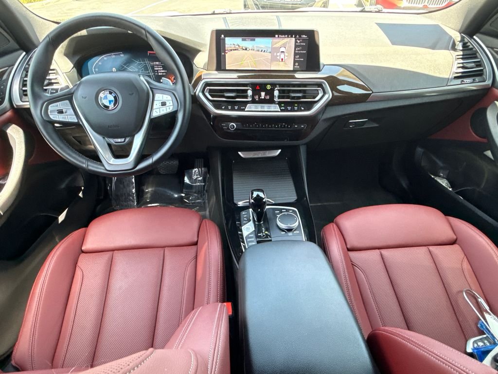 Used 2024 White BMW sDrive30i image 19
