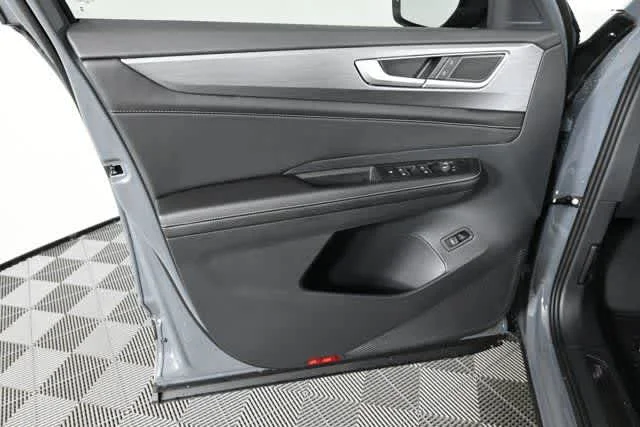 2026 Volkswagen Atlas Cross Sport SE w/Tech - Photo 29
